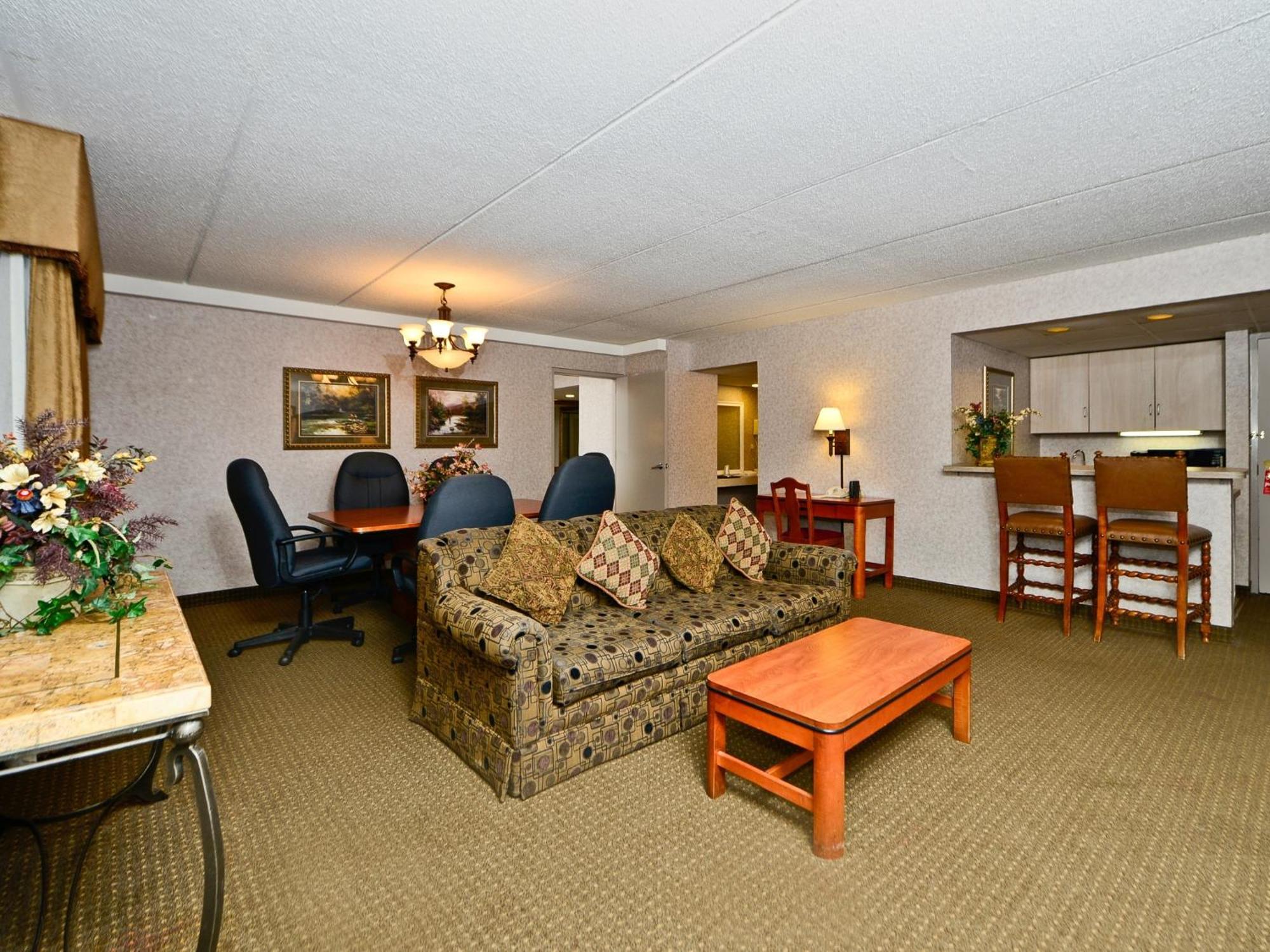 Ramada By Wyndham Plymouth Hotel & Conference Center Номер фото