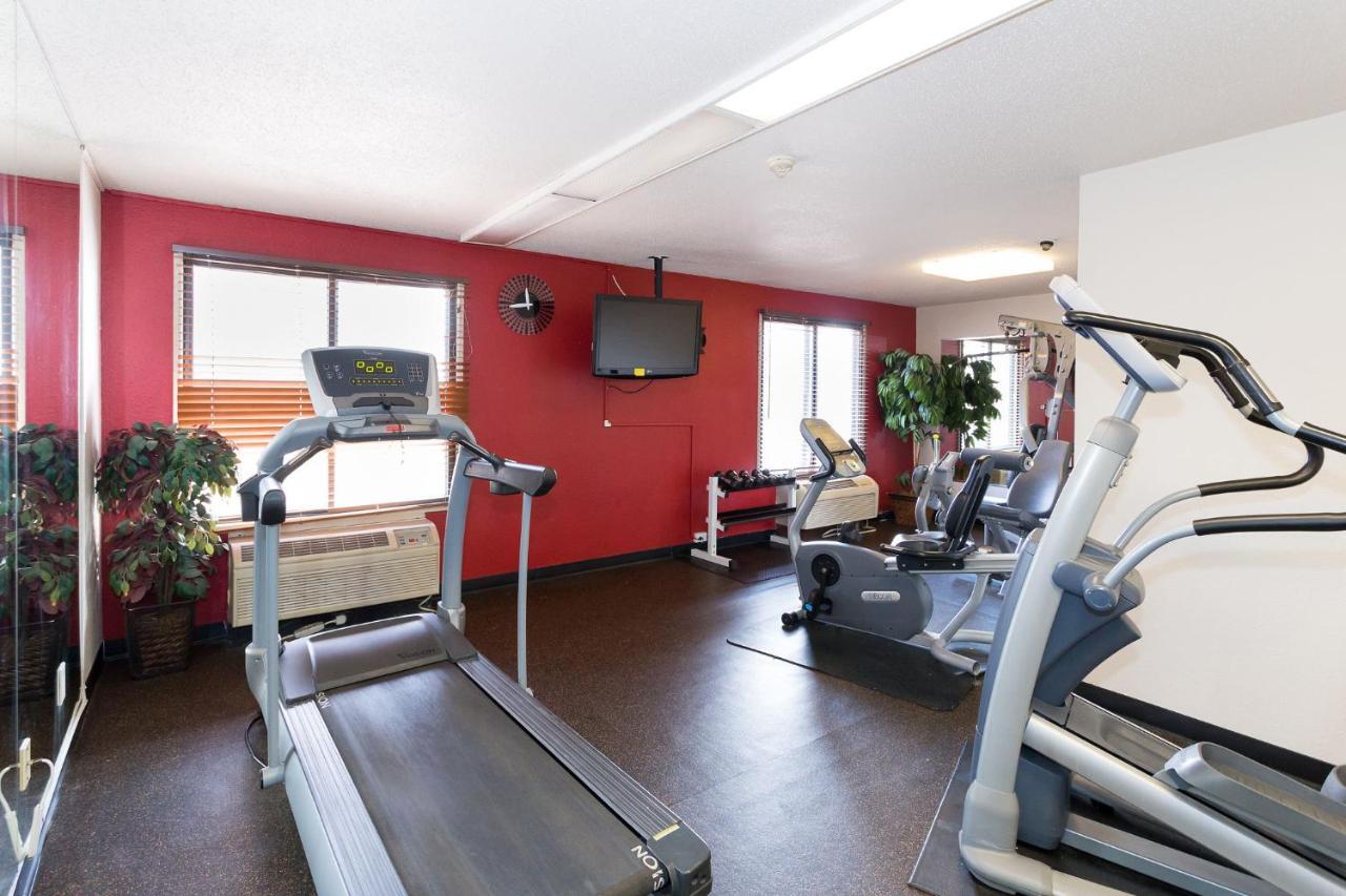 Ramada By Wyndham Plymouth Hotel & Conference Center Екстер'єр фото